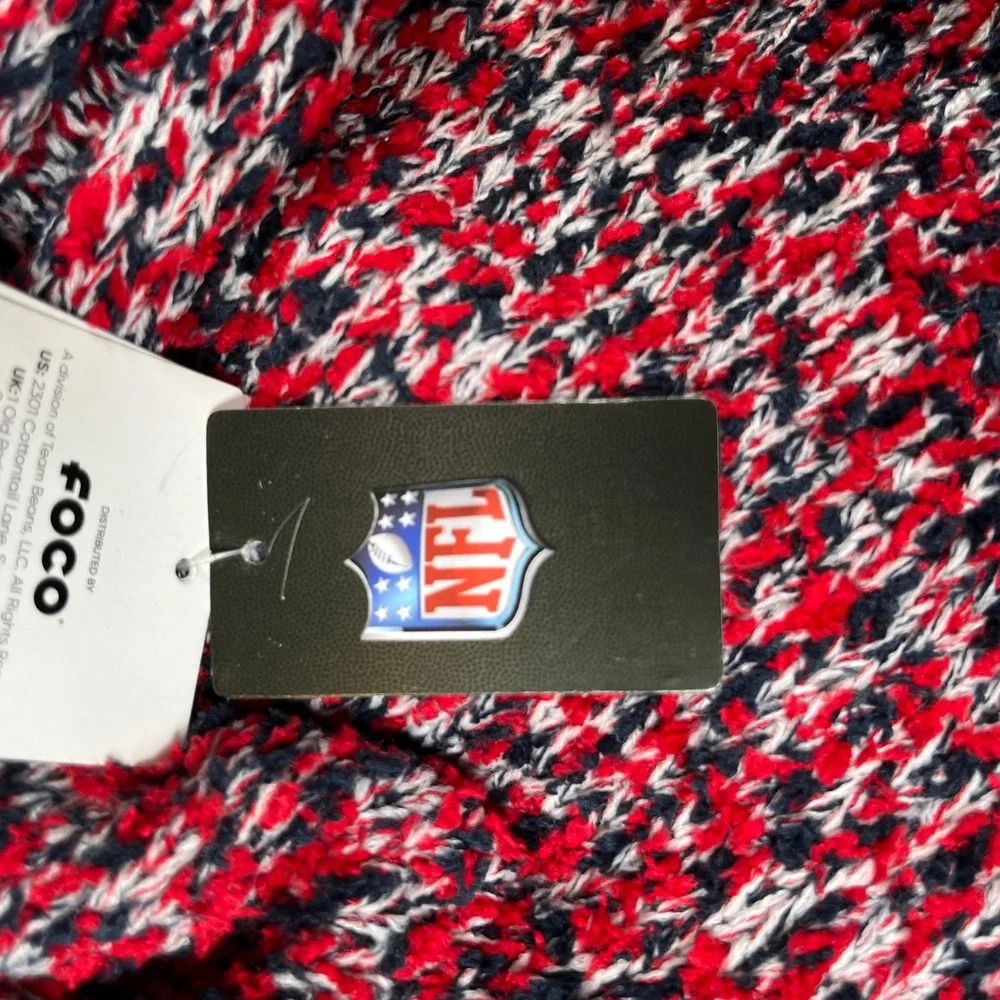 New England Patriots FOCO Infinity Scarf Unisex OS Red Blue NFL Knit Logo Patch